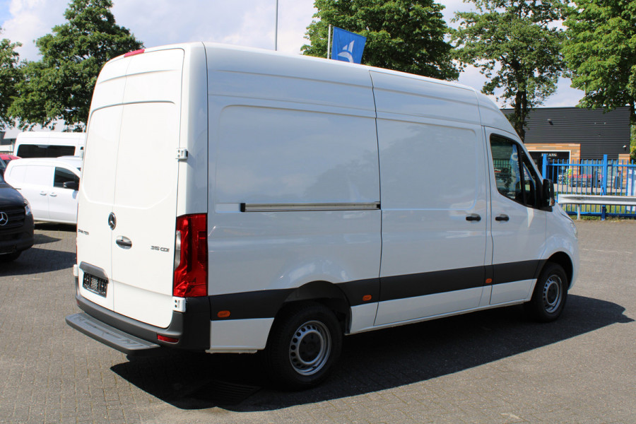 Mercedes-Benz Sprinter 315 CDI L2H2 Airco, Cruise control, DAB Radio