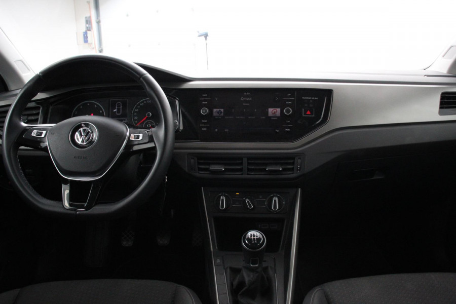 Volkswagen Polo 1.0 TSI 95pk Comfortline | Navigatie | Apple Carplay/Android Auto | Airco | Bluetooth | Led | Lichtmetalen Velgen