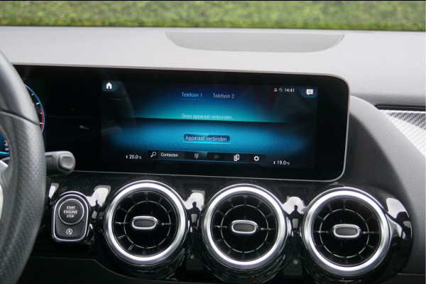 Mercedes-Benz B-Klasse B 180 AMG Line | Panorama Widescreen Easy-Pack