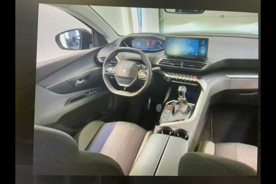 Peugeot 3008 1.2 PureTech Business - LED, Carplay, Camera