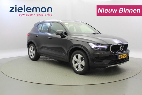 Volvo XC40 2.0 D3 Momentum - Navi, LED, Camera