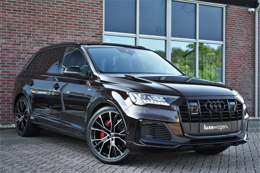 Audi Q7 60 TFSI e quattro Competition Pano Trekh S-zetels ACC Massage B&O 22inch Luchtv