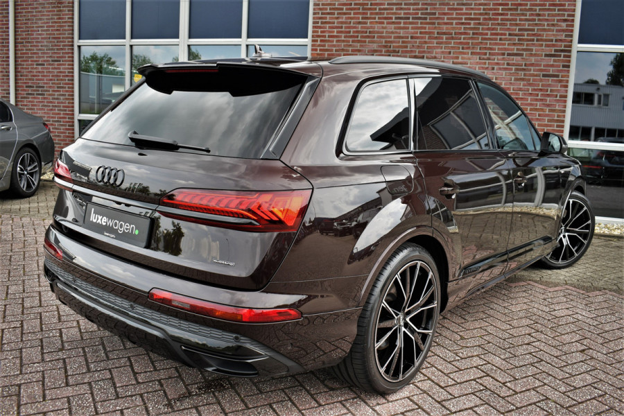 Audi Q7 60 TFSI e quattro Competition Pano Trekh S-zetels ACC Massage B&O 22inch Luchtv