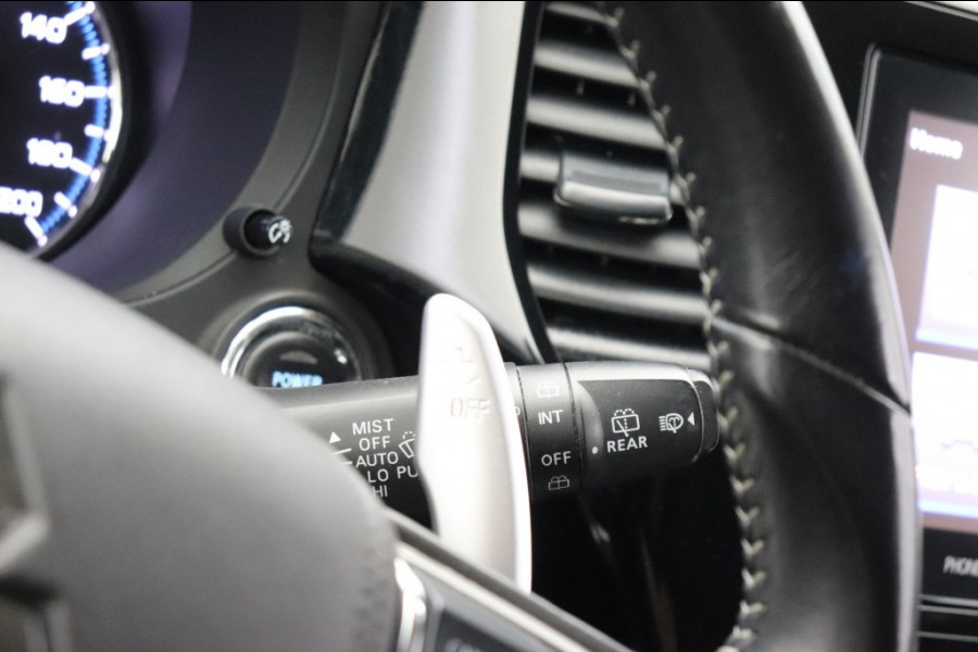 Mitsubishi Outlander 2.4 PHEV Pure 4WD - Carplay, Camera, Trekhaak