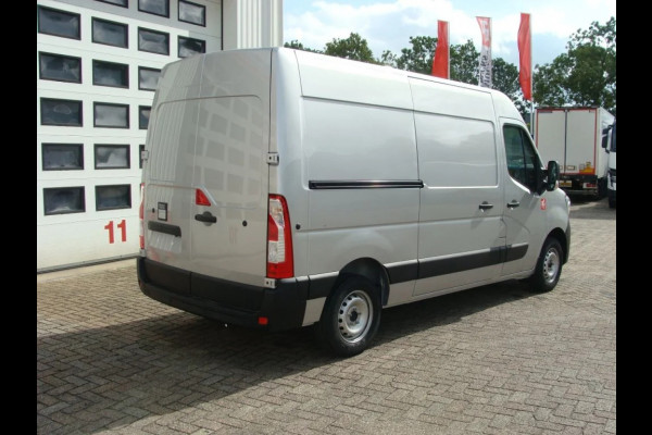 Renault Master 150.35 EURO 6 L2H2 GESLOTEN METALLIC GRIJS