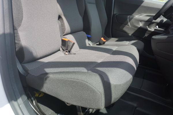 Opel Combo L1 102 Pk. NIEUW model | 2,9% rente | 3-zitplaatsen | Pakket Comfort Connect | laadruimtebetimmering