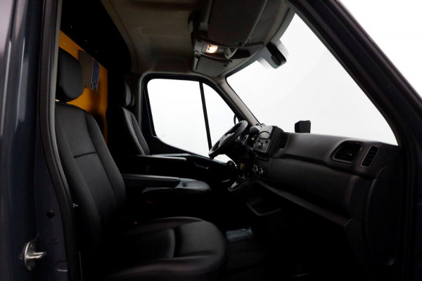 Renault Master T35 2.3 DCI 150pk Automaat Lowliner Bakwagen met achterdeuren 07-2021