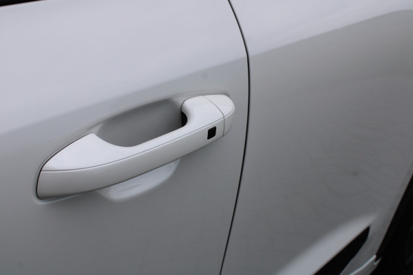 Kia Niro EV ComfortPlusLine 64.8 kWh | BTW Auto | Adap. Crusie | Navi | Keyless Entry |