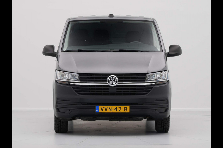 Volkswagen Transporter 2.0 TDI L2H1 28 Economy Business Navi via App Airco Cruise Trekhaak