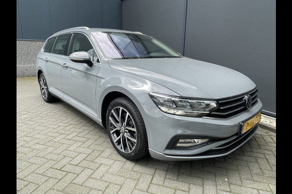 Volkswagen Passat Variant 1.5 TSI 150pk DSG Business Automaat Clim.control - Cruise control - ParkS-V+A - Navi - Radio/USB/TEL - A-uitrijcam. - MFL-Stuurwiel - ML - LMV - CD+AB - Keyless E+S - Ramen E-V+A - Spiegels E-V+V - V-stoelen EV - RS - Rijstr.S- HSA - LED