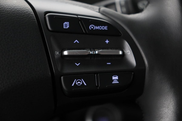 Hyundai Kona EV Comfort 39 kWh | Carplay | Stoelverwarming | Camera | Adaptive Cruise | DAB+ | Climate control