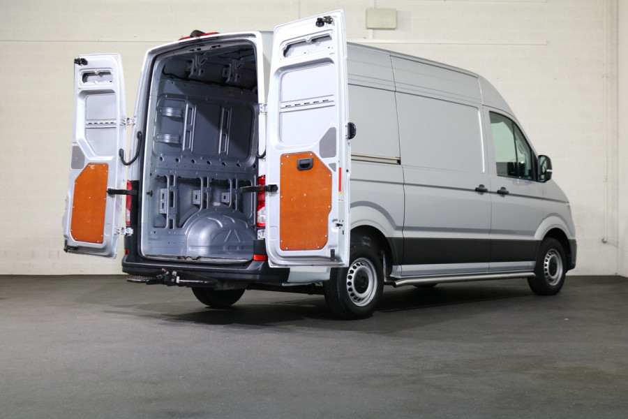 Volkswagen Crafter 2.0 TDI 140pk L3 H3 Automaat Airco Navigatie Trekhaak