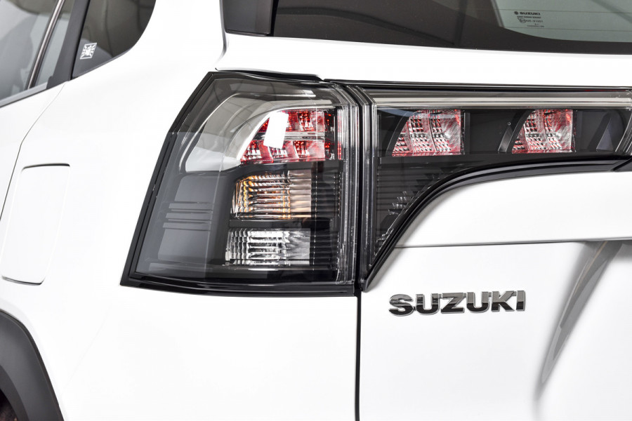 Suzuki S-Cross 1.4 Boosterjet 130 PK Style Smart Hybrid | Adapt. Cruise | Stoelverw. | 360 Camera | PDC | NAV + App. Connect | Auto. Airco | DAB | Afn. Trekhaak | LM 17"|