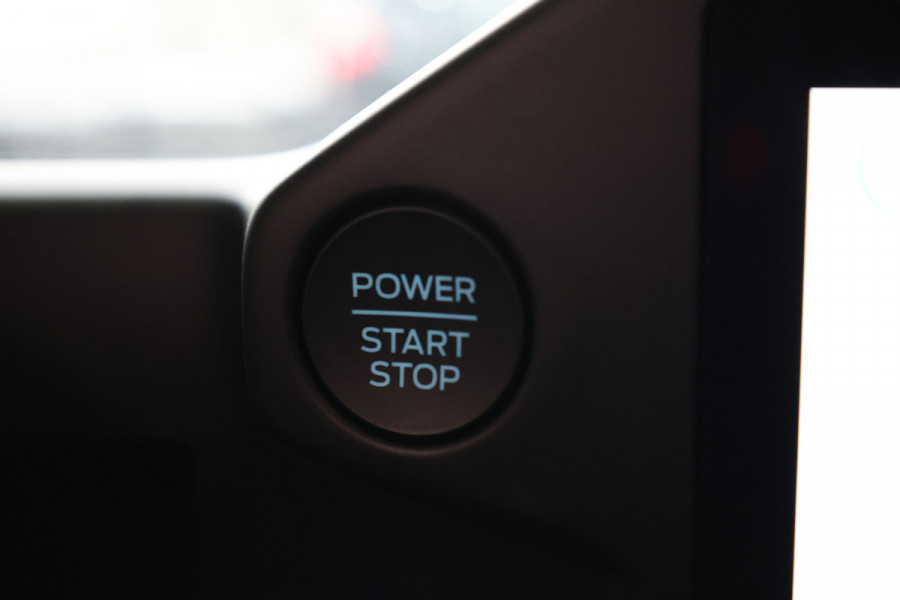 Ford Transit Custom 320 2.0 TDCI 170PK L2H1 AUT | ACC | Blind Spot | Camera | Lane Assist | Stoelverwarming | LED | Apple CarPlay | L+R Schuifdeur | | Raptor Edition | Cobra verlagingsveren | Lederen bekleding | Trekhaak | 3-Zitter