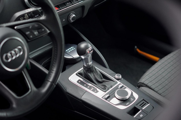 Audi A3 Sportback 1.6 TDI Sport / Aut / NL BTW Auto / Navi