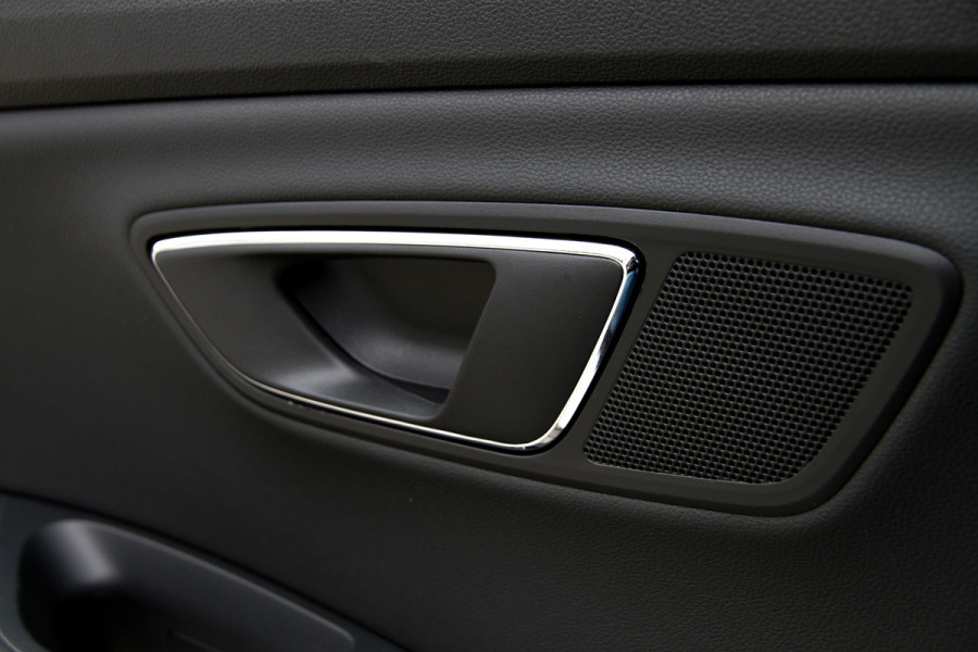 Seat Leon 1.4 EcoTSI FR Business Intense Carplay | Camera | Keyless | Verwarming