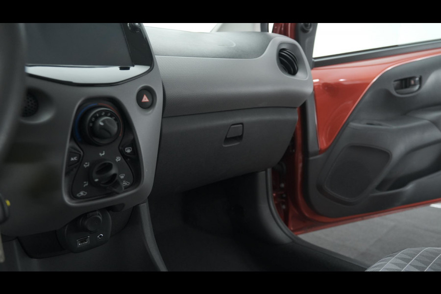 Peugeot 108 1.0 e-VTi Active | Camera | Apple Carplay | Airco | 5 Deurs