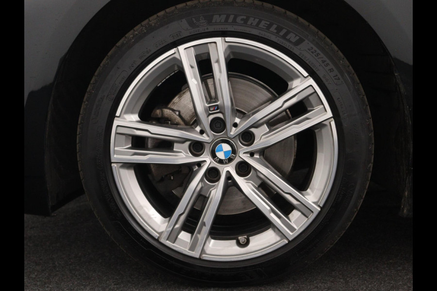 BMW 1-serie 118i M-Sport Business Edition | Shadow | Sfeer |