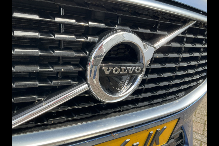 Volvo XC60 2.0 T5 251pk AWD R-Design Harm/Kardon 360'camera/Navi Trekhaak Inscription