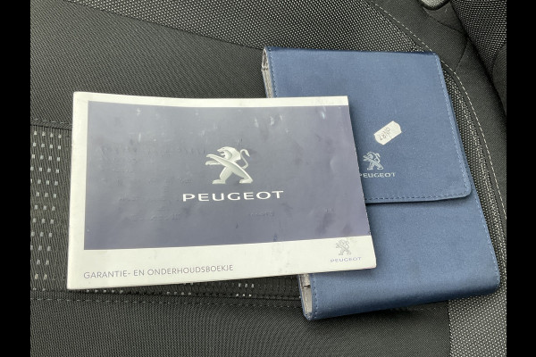 Peugeot 308 SW 1.2 131pk Automaat Pano Navi Trekhaak Blue Lease Premium