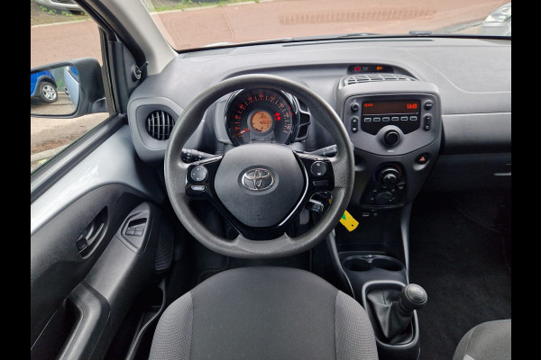 Toyota Aygo 1.0 VVT-i x-play 1E EIGENAAR|12MND GARANTIE|CRUISE|AIRCO