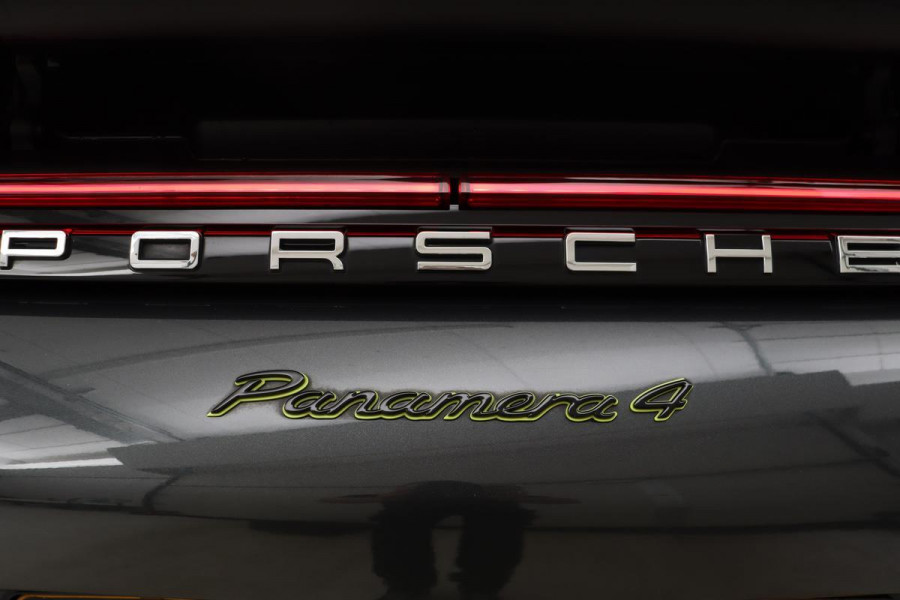 Porsche Panamera 2.9 4 E-Hybrid | Panoramadak | Leder | Carbon | Bose | Stoel & stuurverwarming | Camera | Memory | Navigatie | Luchtvering | Keyless