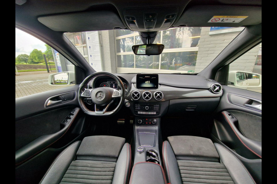 Mercedes-Benz B-Klasse 180 Business Solution AMG|Automaat|LED|Trekhaak|Cruise|Camera|