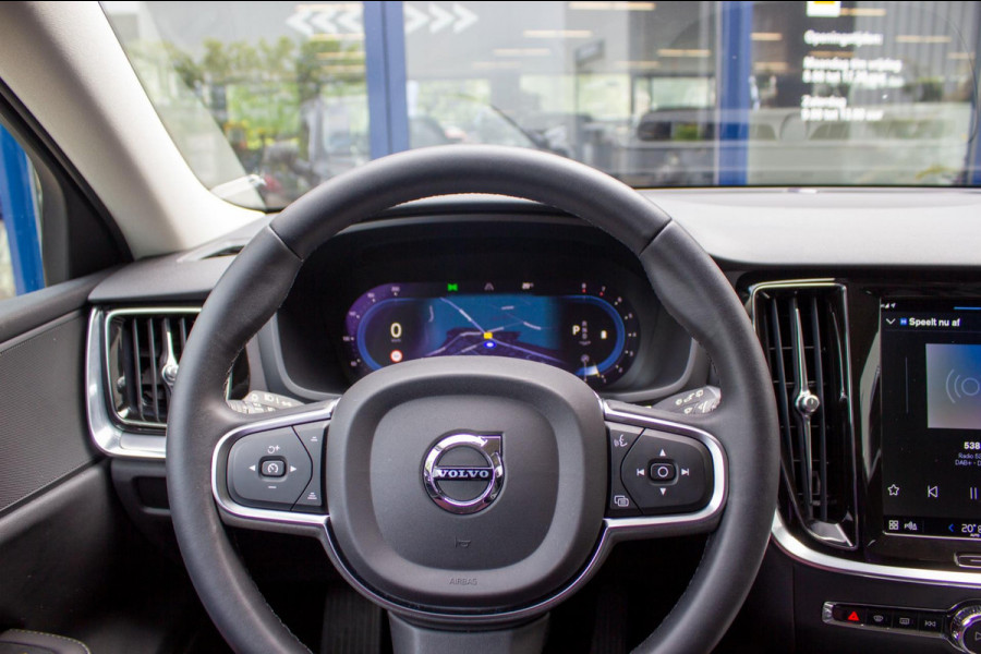 Volvo V60 2.0 B4 Mild-Hybrid | Prijs rijklaar incl. 12 mnd garantie | Lmv Pdc Elek trekhaak Navi Bluetooth Apple carplay