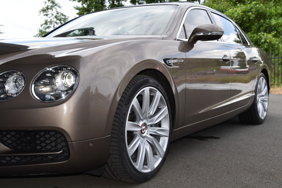 Bentley Flying Spur 4.0 V8 S | 21" | DAK | STOELKOELING | MASSAGE V+A | DAB+ | ADAPTIVE CRUISE CONTROL | COMFORT PACK | CONVENIENCE PACK | ETC.