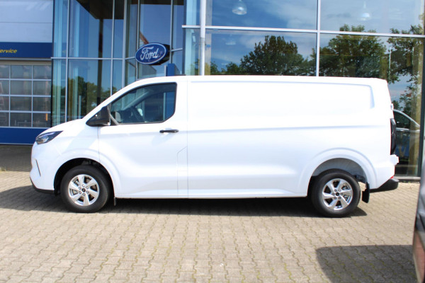 Ford Transit Custom 300 2.0 TDCI L2H1 Trend Nieuw | 136pk | Trekhaak | Navigatie | Lichtmetalen velgen | Laadruimteverlichting LED