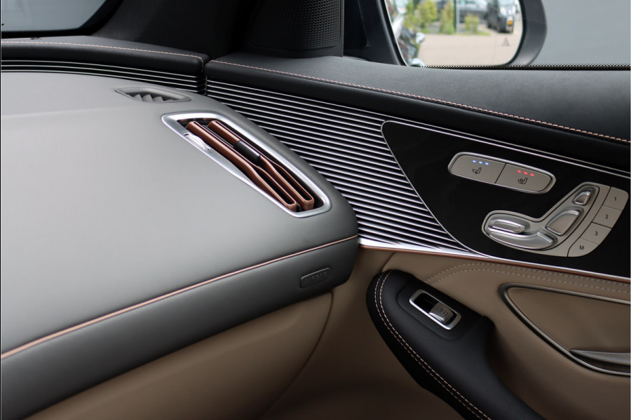 Mercedes-Benz EQC 400 4-MATIC Business Line 80 kWh | Schuifdak | Distronic+ | Memory | Trekhaak | Massage | Ventilatie | Verwarmd Stuurwiel | Leder | Keyless Go | Luchtkwaliteitspakket | Multibeam LED |