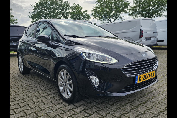 Ford Fiesta 1.0 EcoBoost Titanium X 2de eigenaar | Trekhaak | Stoelverwarming | Navigatie | Climate control | LED verlichting | Lane assist | Privacy glas | Dealeronderhouden!