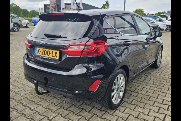 Ford Fiesta 1.0 EcoBoost Titanium X 2de eigenaar | Trekhaak | Stoelverwarming | Navigatie | Climate control | LED verlichting | Lane assist | Privacy glas | Dealeronderhouden!