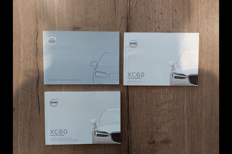 Volvo XC60 2.0 T8 Twin Engine AWD R-Design | NL auto | 1e eigenaar | Pano | Camera