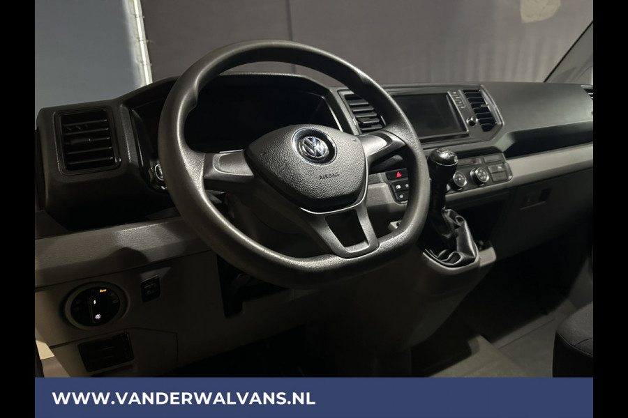 Volkswagen Crafter 2.0 TDI 140pk L3H3 L2H2 Euro6 Airco | Navigatie | 3000kg Trekhaak Apple Carplay, Android Auto, Chauffeursstoel, Cruisecontrol, Parkeersensoren, Bijrijdersbank