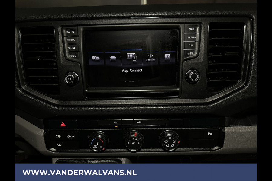 Volkswagen Crafter 2.0 TDI 140pk L3H3 L2H2 Euro6 Airco | Navigatie | 3000kg Trekhaak Apple Carplay, Android Auto, Chauffeursstoel, Cruisecontrol, Parkeersensoren, Bijrijdersbank