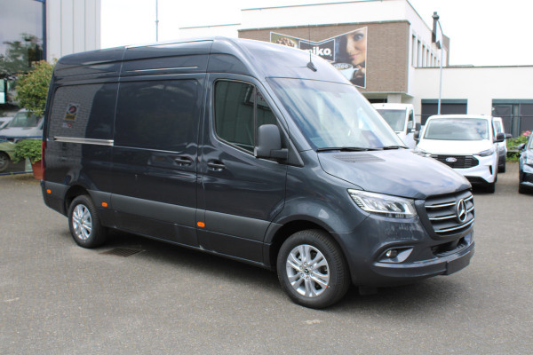 Mercedes-Benz Sprinter 319 CDI L2H2 RWD LED koplampen, 3500 kg Trekhaak, Smartphone integratie pakket,