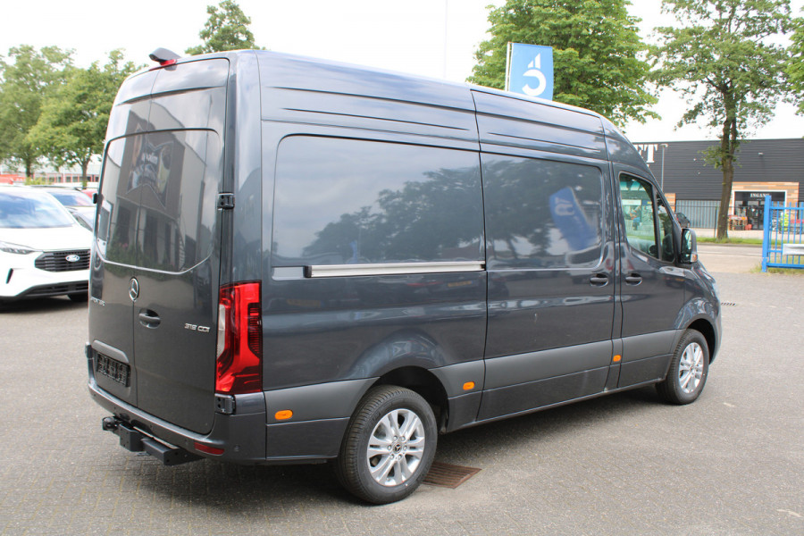 Mercedes-Benz Sprinter 319 CDI L2H2 PRO SELECT 3500 kg Trekhaak, Smartphone integratie pakket, LED koplampen, Etc.