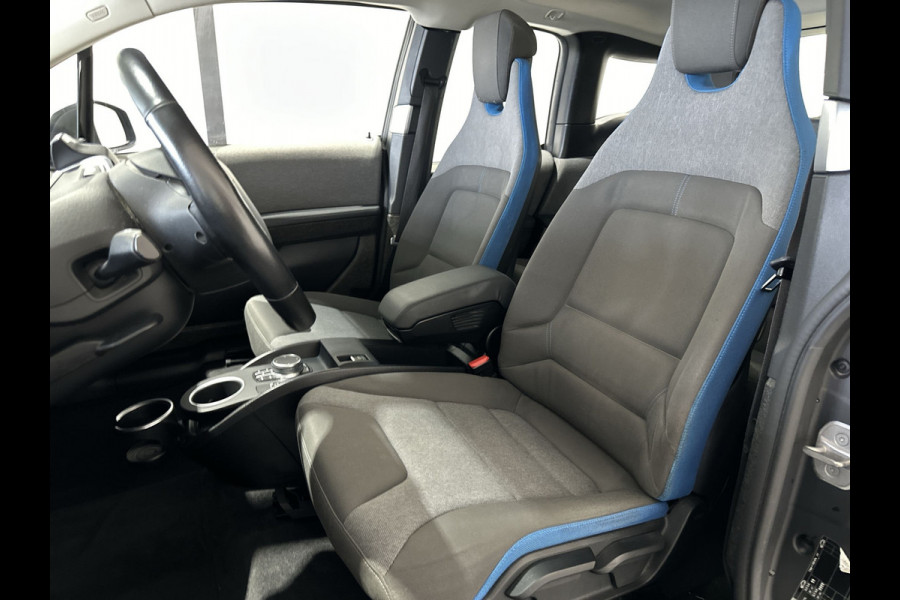 BMW i3 Executive Edition 120Ah 42 kWh | Driving assistant plus | Elektrisch schuif-/kanteldak | Parking assitant | Wifi hotspot