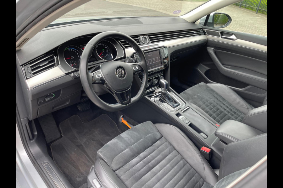 Volkswagen Passat Variant 1.4 TSI GTE Highline Navi Led-Xenon Camera Trekhaak
