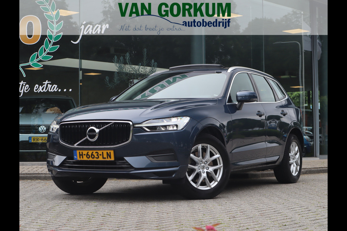 Volvo XC60 2.0 B5 AWD Momentum Pro / Panoramadak