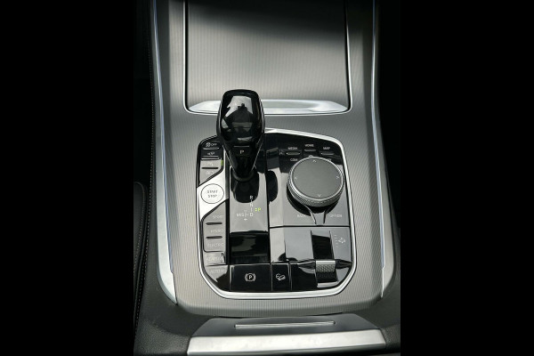 BMW X5 xDrive45e High Executive Leder Clima Panorama LED Navi Luchtvering