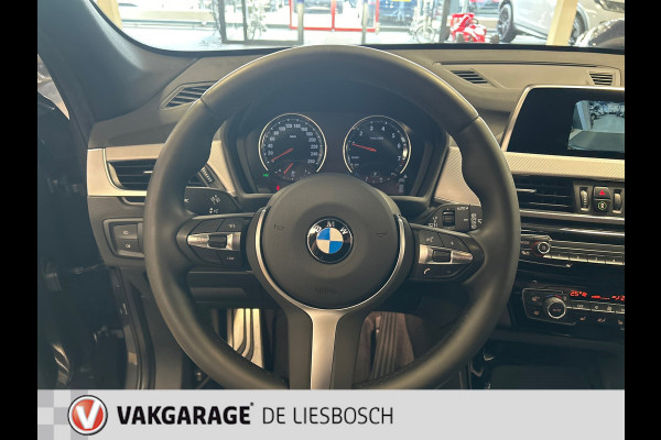 BMW X1 SDrive18i High Executive M-Pakket,m-intereur alcantara, camera,navi