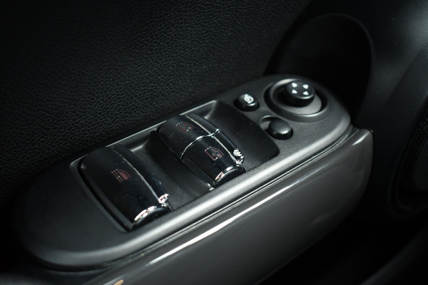 MINI Cabrio 1.5 136pk Cooper Chili LED H/K Carplay Keyless 17inch