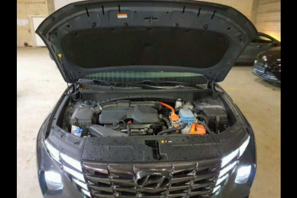 Hyundai Tucson 1.6 T-GDi Plug-in-Hybrid 4WD Trend Panodak