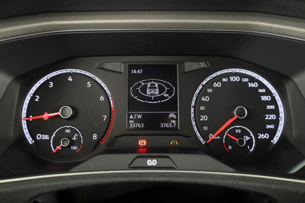 Volkswagen T-Roc 1.0 TSI Style 115 pk | Navigatie | Parkeersensoren | Autom. airco | Adaptieve cruise control |