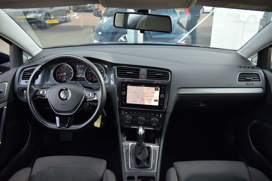 Volkswagen GOLF Variant 1.0 TSI Comfortline Business | Trekhaak | Apple CarPlay | DSG | Sportstoelen