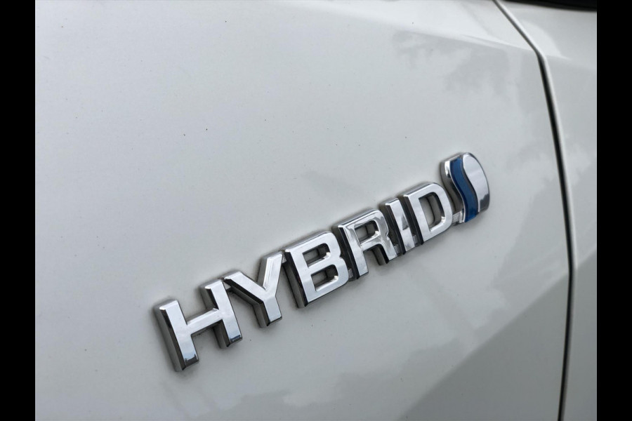 Toyota C-HR 1.8 Hybrid Bi-Tone | Trekhaak, Navigatie, Dodehoekherkenning, Stoelverwarming, 18 inch, Keyless, DAB