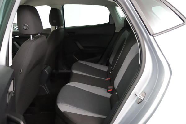 Seat Ibiza 1.0 TSI Style Business Intense (CAMERA, PARKEERSENSOREN V+A, CLIMATE, CRUISE, NL-AUTO, GOED ONDERHOUDEN)