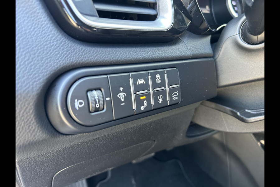 Kia Ceed Sportswagon 1.5 T-GDi MHEV DynamicPlusLine | Automaat | Camera | Cruisecontrol | 17 '' Lichtmetalen Velgen | Black pack |